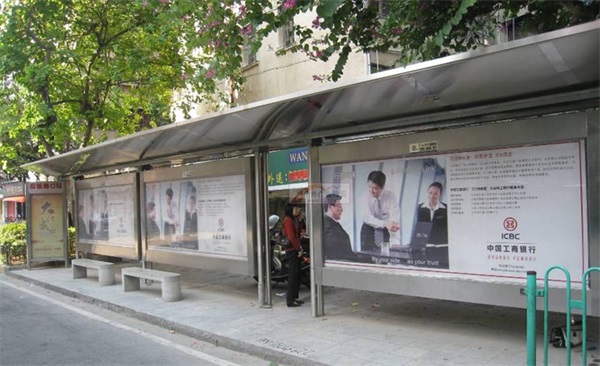 候車亭廣告燈箱廠家電話